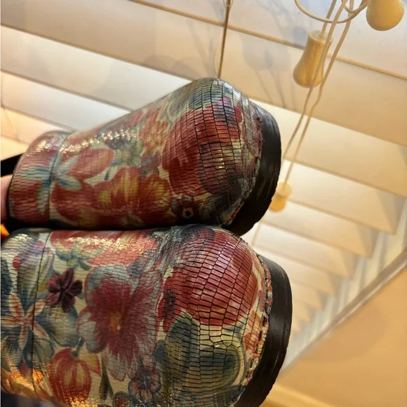 Dansko Women's Floral Clogs - Multicolor 38 size - Picture 5 of 5